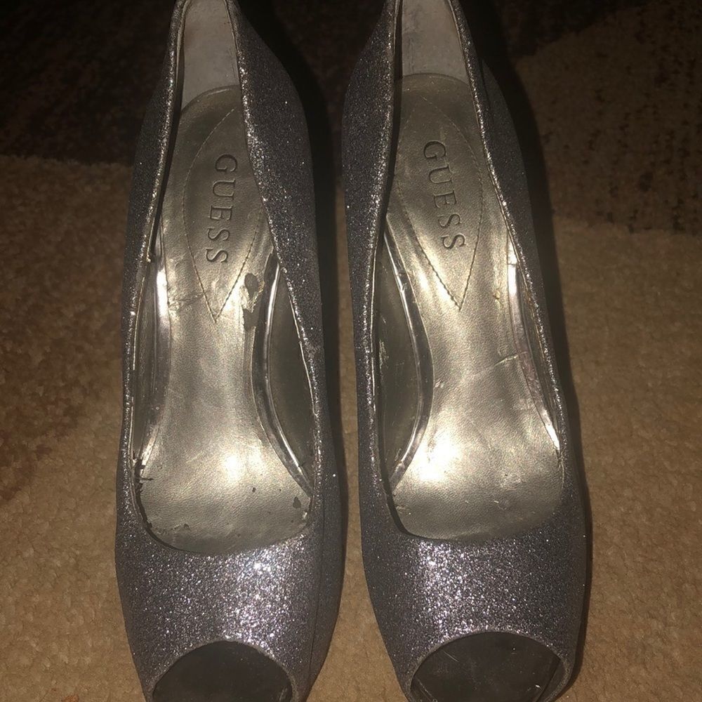 Guess shoes size 8